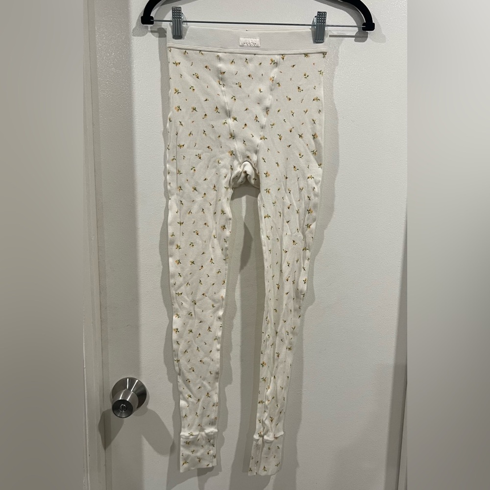 SKIMS Cream Floral Ribbed Leggings